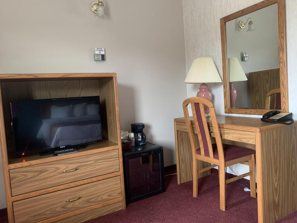Bancroft Inn & Suites מראה חיצוני תמונה