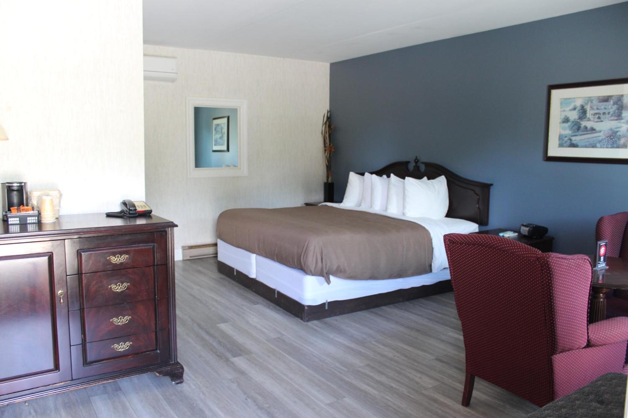 Bancroft Inn & Suites מראה חיצוני תמונה